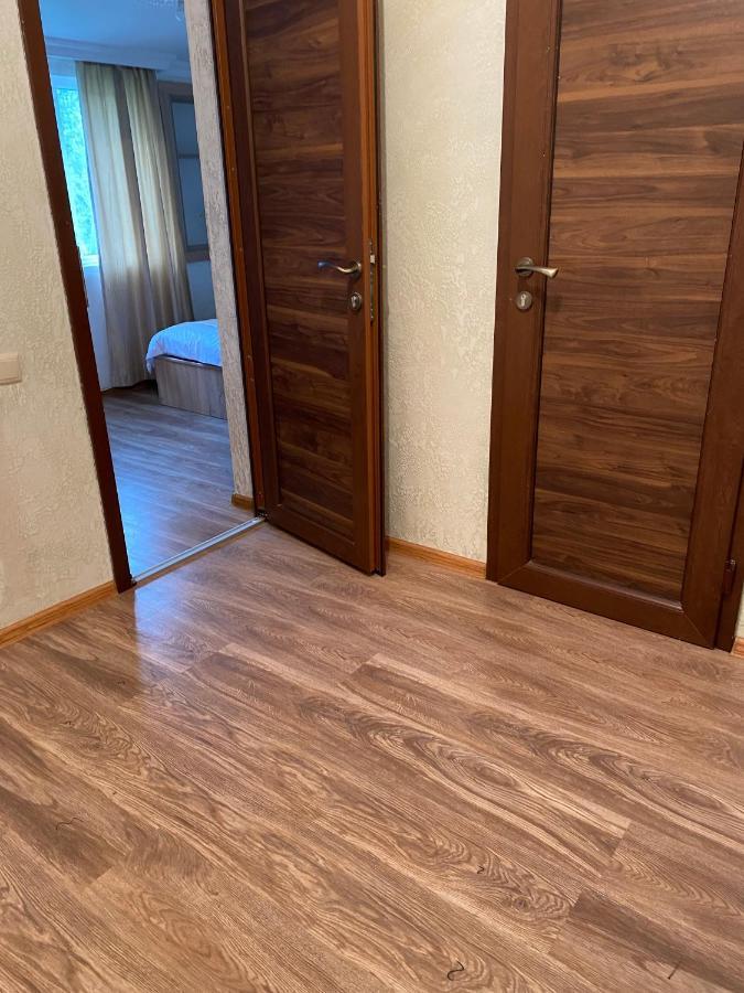 Holiday House Chkonia Hotel Batumi Ngoại thất bức ảnh