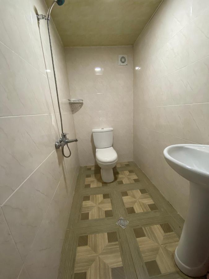 Holiday House Chkonia Hotel Batumi Ngoại thất bức ảnh