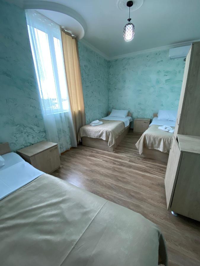 Holiday House Chkonia Hotel Batumi Ngoại thất bức ảnh