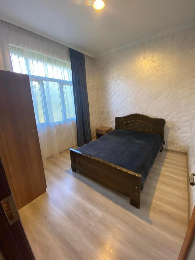 Holiday House Chkonia Hotel Batumi Ngoại thất bức ảnh